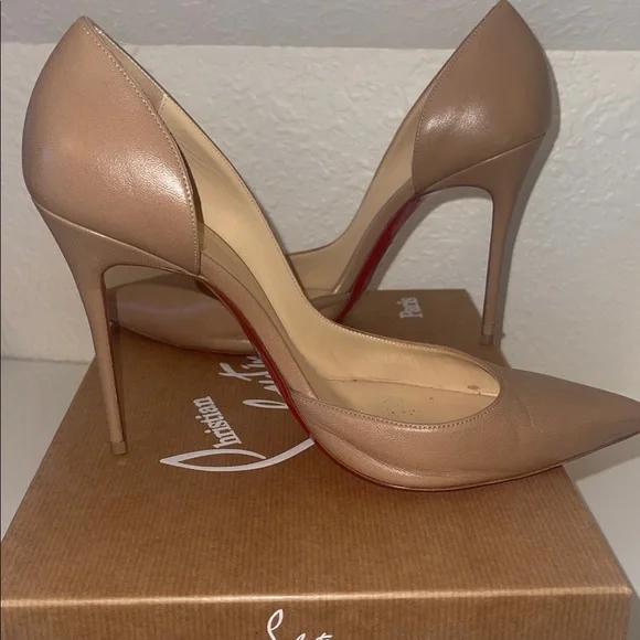 Christian Louboutin Nude Pointed Pumps - Picture 3 of 10